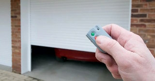 Купить автоматику для рулонных ворот Ирбит, цена от 2718 руб.