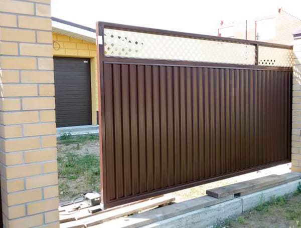 Эстетика и Надежность: Ворота Grand Line для Вашего Дома в Ирбите от 36710 руб